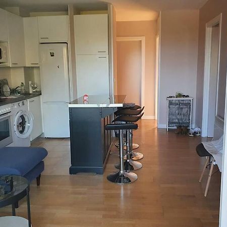 Hendaye: Joli T3, Piscine Et Parking Avec Vue Sur L'Ocean Exterior foto