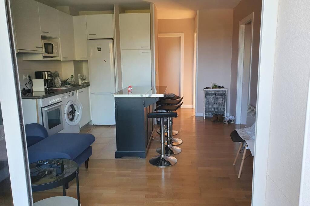 Hendaye: Joli T3, Piscine Et Parking Avec Vue Sur L'Ocean Exterior foto